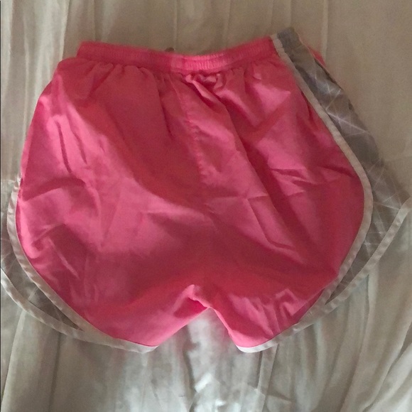 Nike shorts - Picture 2 of 5